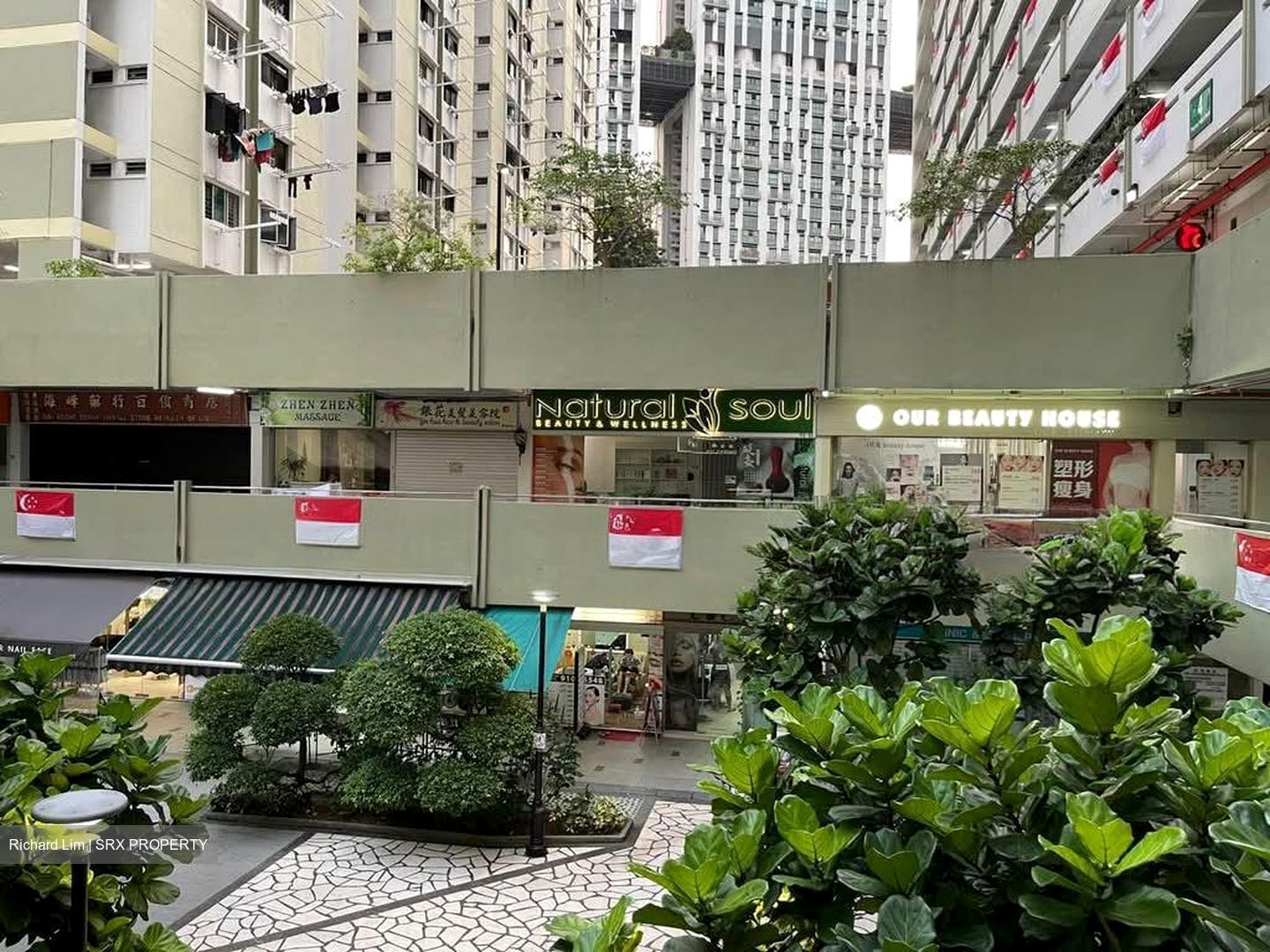 Tanjong Pagar Plaza (D2), Retail #558398431